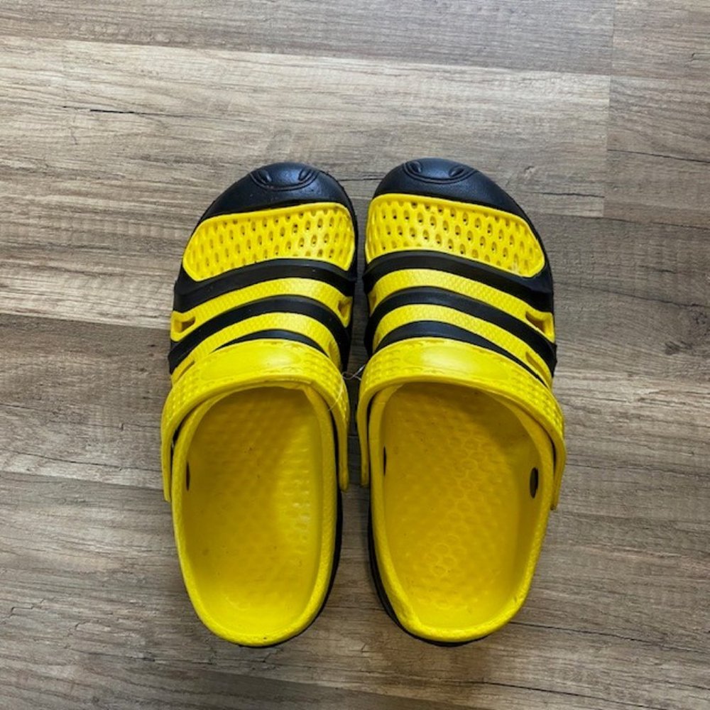 Off Brand Crocs---Men